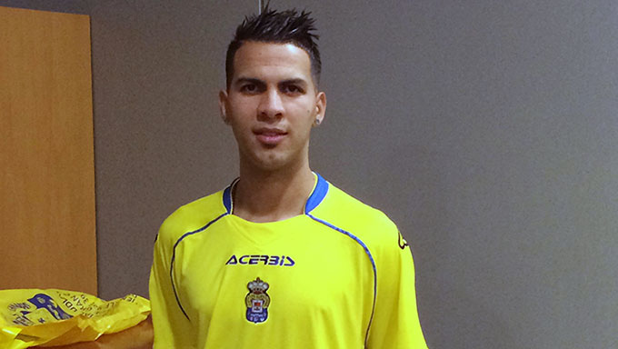 Jonathan VIera, con la camiseta amarilla / udlaspalmas.net