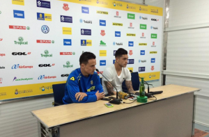 Roque Mesa y Jesús Valentín en la sala de prensa de Barranco Seco / udlaspalmas.net