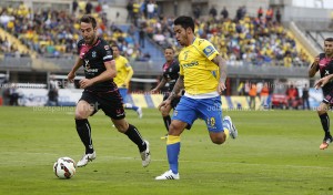 Sergio Araujo peleó pero no recibió ningún balón de cara a portería / Toño Suárez (udlaspalmas.net)