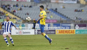 Héctor dispuso de varias ocasiones para hacer el cuarto / Toño Suárez (udlaspalmas.net)