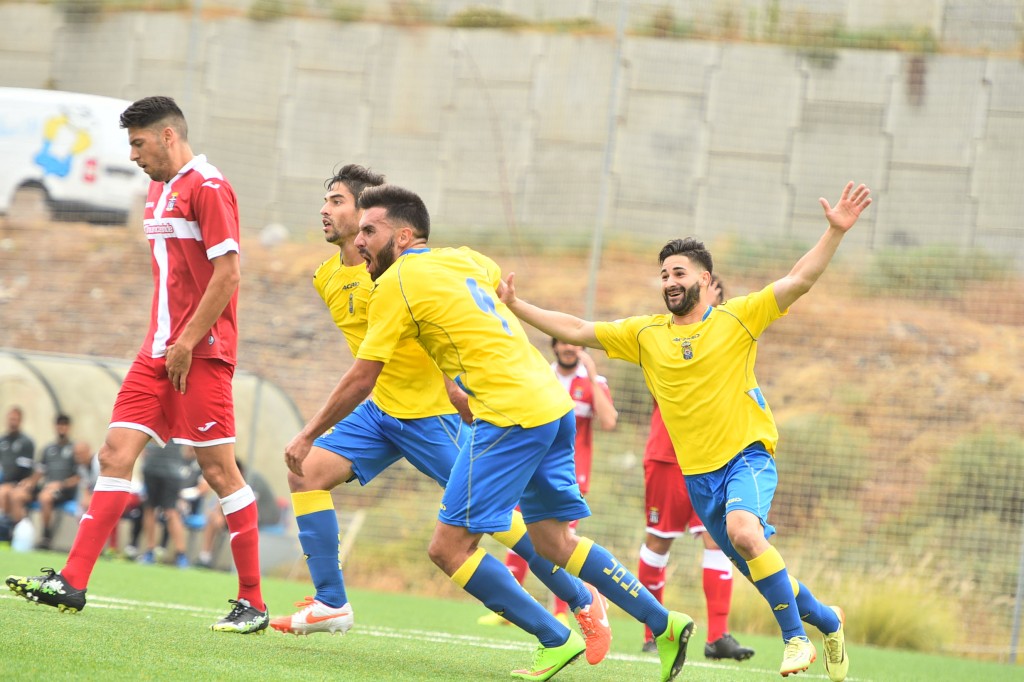 Jesús Álvaro puso por delante a los amarillos / Samuel Sánchez (udlaspalmas.net)