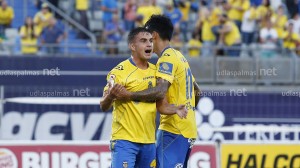Asdrúbal celebra el penalti / Toño Suárez (udlaspalmas.net)