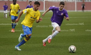 Juanma en el partido ante el CD Laguna / udlaspalmas.net