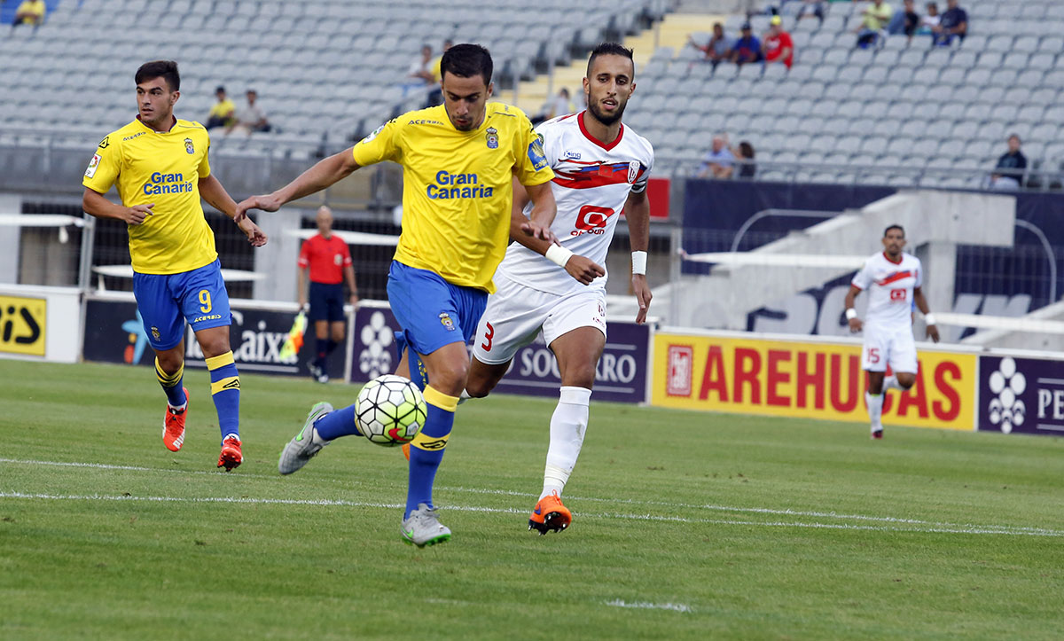 Hernán, antes del primer tanto / Toño Suárez (udlaspalmas.net)