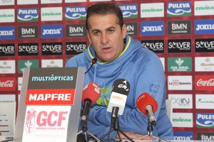 José Ramón Sandoval en sala de prensa / Granada CF.