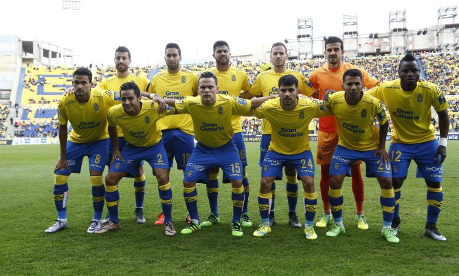 Once | udlaspalmas.NET Tras finalizar su etapa en la UD Las Palmas, el futbolista grancanario se incorpora al Ratchaburi Football Club donde volverá a compartir vestuario con Roque Mesa y Tana en una temporada en la que el conjunto tailandés disputará la Champions League Asiática. Jonathan Viera ya tiene nuevo destino. El excapitán de la UD Las Palmas ha