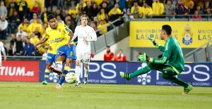 Ocasión marrada por Willian en el minuto 9 / Toño Suárez (udlaspalmas.net)