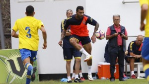 Michel Macedo disputó los primeros minutos junto a sus nuevos compañeros. | Foto: UD Las Palmas.