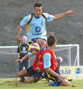 Nacho Casanova, ex delantero de la UD, en un entrenamiento