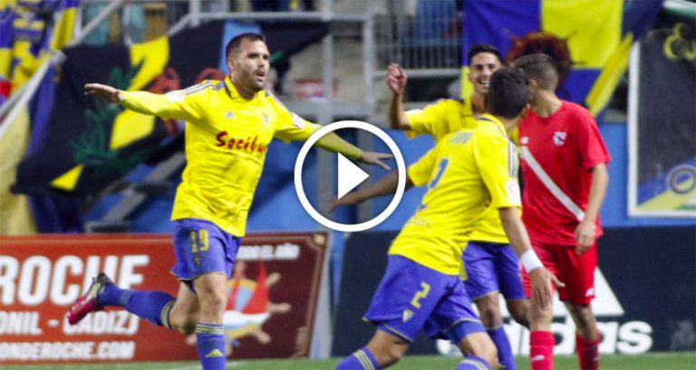 VÍDEO | El delantero cedido por la Unión Deportiva Las Palmas suma su tanto duodécimo después de una jugada personal con una gran definición. Vea el VÍDEO. Alfredo Ortuño está, literalmente, en estado de gracia. El delantero cedido por la Unión Deportiva Las Palmas anotó su 12º tanto en LaLiga 1|2|3 con el Cádiz. Un