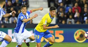 Quque Setién desvela que dos futbolistas del filial completarán la lista de 18 convocados para el partido ante el Real Sporting de Gijón de este sábado. Benito y Erik Expósito volverán a estar en una lista de convocados de la Unión Deportiva Las Palmas. Ambos futbolistas enrolados en Las Palmas Atlético, que han tenido participación