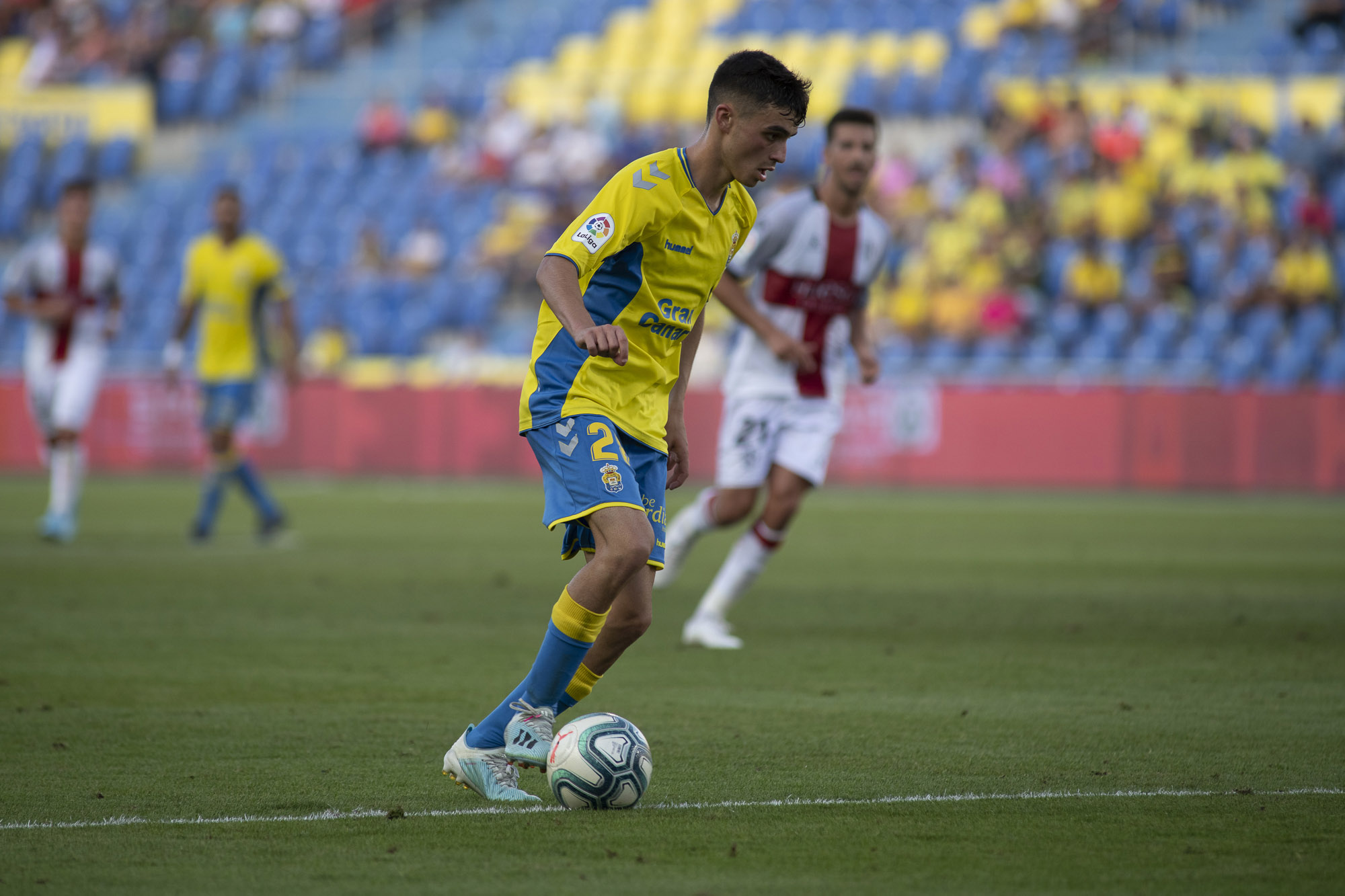 Pedri llama la atención y el Barça ya habría movido ficha ...