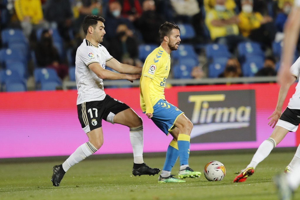 Tras seis partidos oficiales contra el actual Burgos Club de Fútbol, la Unión Deportiva Las Palmas desconoce lo que es marcarle al equipo burgalés, que incluso se ha llevado dos victorias del Estadio de Gran Canaria en tres visitas. La Unión Deportiva Las Palmas de Rubén de la Barrera tiene por delante un reto que