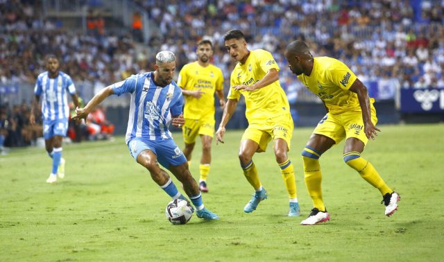 Malaga-UD-Palmas-fotos_1713738652_164759112_1024x606