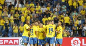 El conjunto grancanario no llegó a estar nunca cómodo y acabó sufriendo ante el Leganés pero sacó tres puntos que le permiten dormir líder de la categoría de plata del fútbol español. Álvaro Lemos marcó el gol de la victoria. Volvió Jonathan Viera y debutó Florin Andone. Un único cambio realizó Xavi García Pimienta respecto