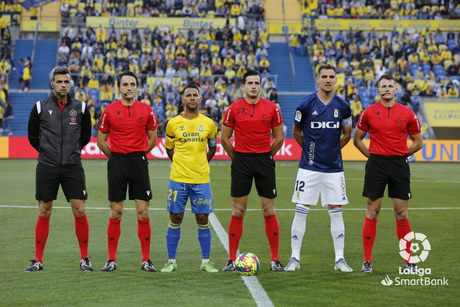 José Luis Guzmán Mansilla, Oviedo | udlaspalmas.NET El colegiado jienense será el encargado de impartir justicia en el partido de este domingo contra el Burgos. Las Palmas no conoce la victoria con sus arbitrajes tras dos partidos en la temporada 2022-2023. Este sábado, la Real Federación Española de Fútbol ha anunciado las nuevas designaciones para la sexta jornada de LaLiga Hypermotion que