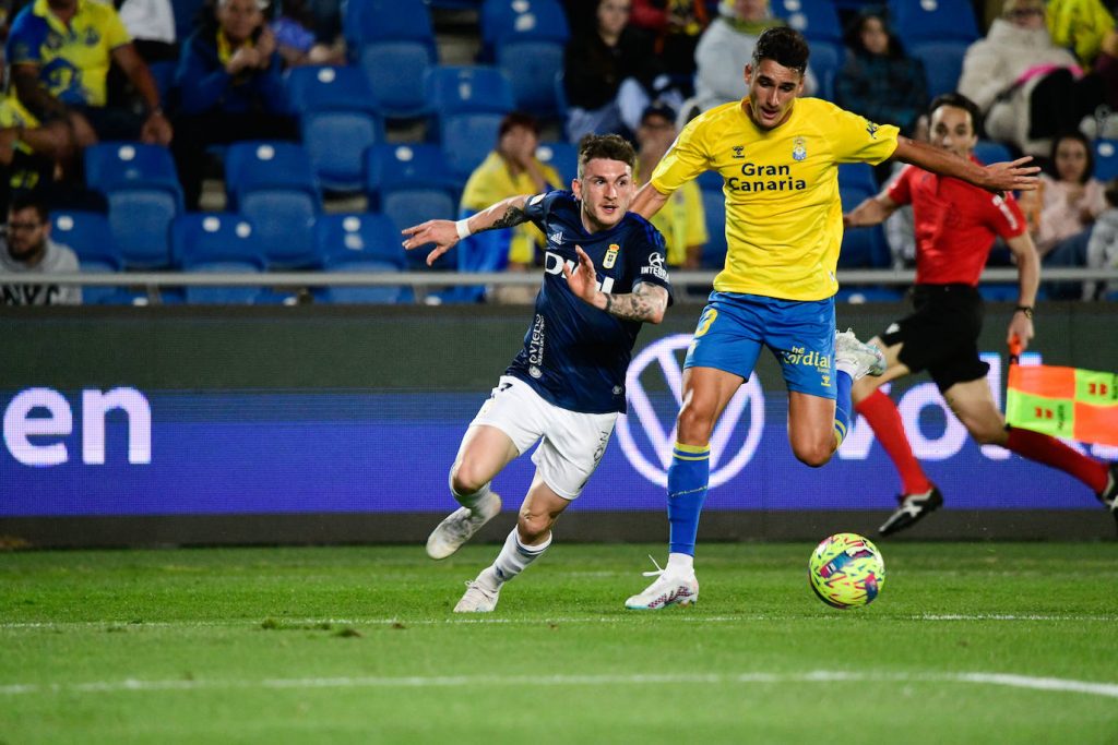 Sergi Cardona, Oviedo | udlaspalmas.NET A falta de poco más de una semana para que acabe las competiciones en el fútbol español, la Unión Deportiva Las Palmas ya es conocedor de 18 de los 21 rivales a los cuales tendrá que medirse la próxima temporada. La Unión Deportiva Las Palmas competirá en LaLiga Hypermotion 2026-2027 y ya trabaja de cara