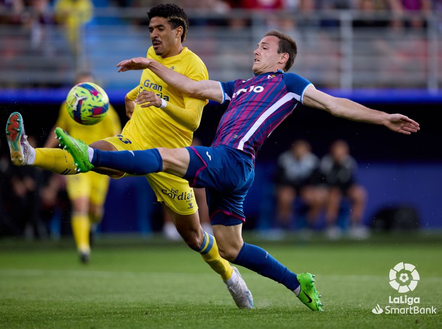 Eibar contra u. d. las palmas