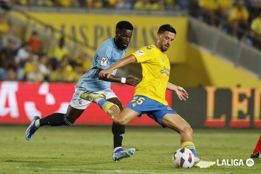 Alineaciones de u. d. las palmas contra celta de vigo