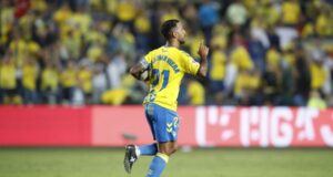 En udlaspalmas.NET queremos preguntarte, como aficionado, si aprobarías la macha de Jonathan Viera en el mercado de invierno. Es la noticia que marcará las próximas semanas. Jonathan Viera lanzaba una 'bomba' informativa al término del encuentro ante el Celta de Vigo, tras una remontada donde fue protagonista entrando desde el banquillo: "Mi etapa se está