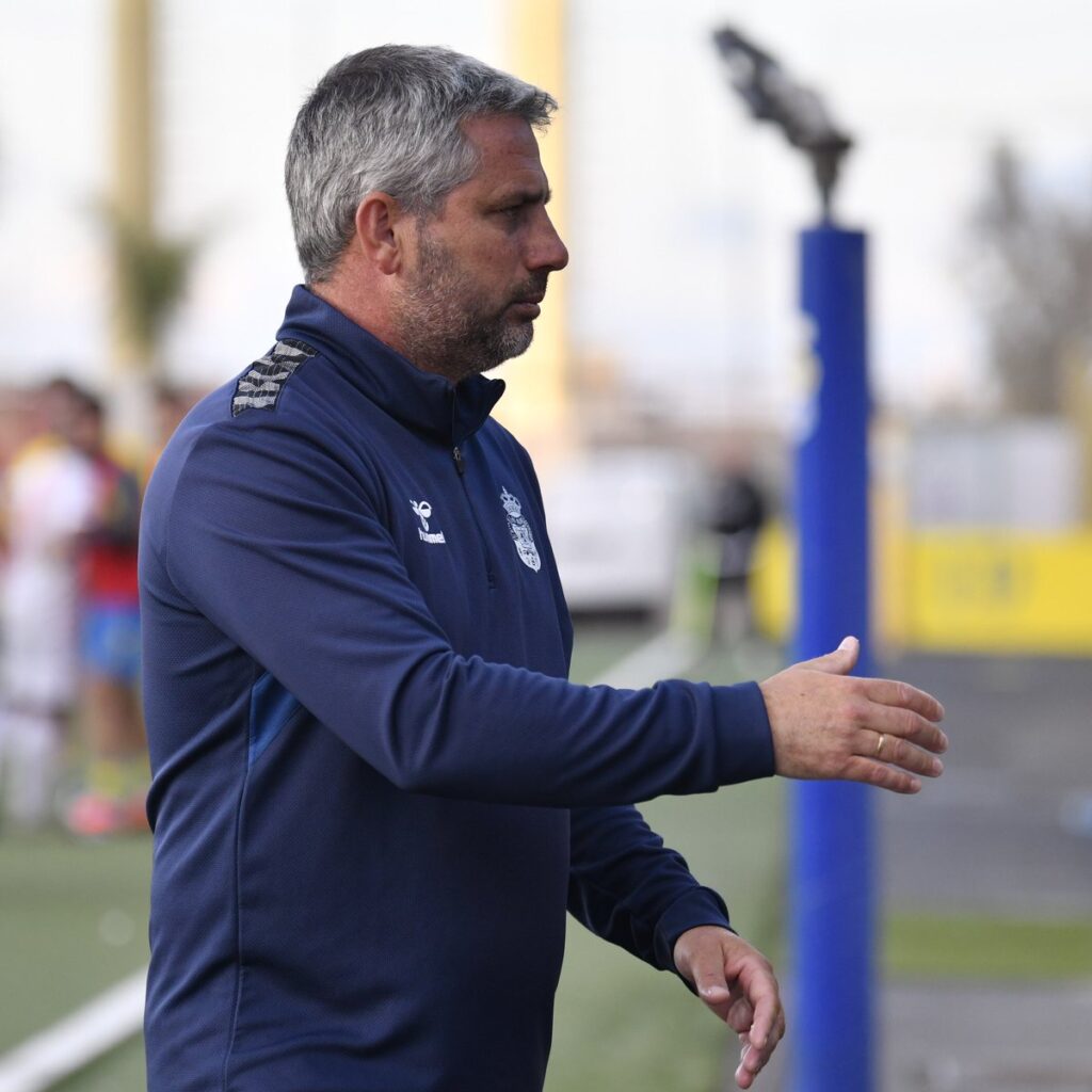 José Robaina | udlaspalmas.NET El técnico de Las Palmas C alcanzó y superó hace unas semanas un registro histórico en el segundo filial amarillo, que durante su historia ha tenido nueve entrenadores. Tres entrenadores han alcanzado el centenar de partido. Desde Pablo Torres, primer entrenador de Las Palmas C allá por 2006 con el segundo filial fundándose y militando