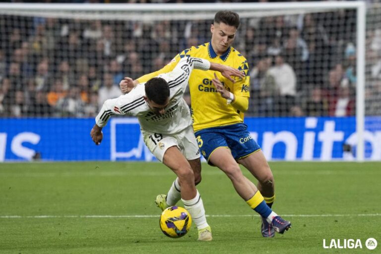 Mika Mármol, el favorito de la Roma para sustituir a Mario Hermoso
