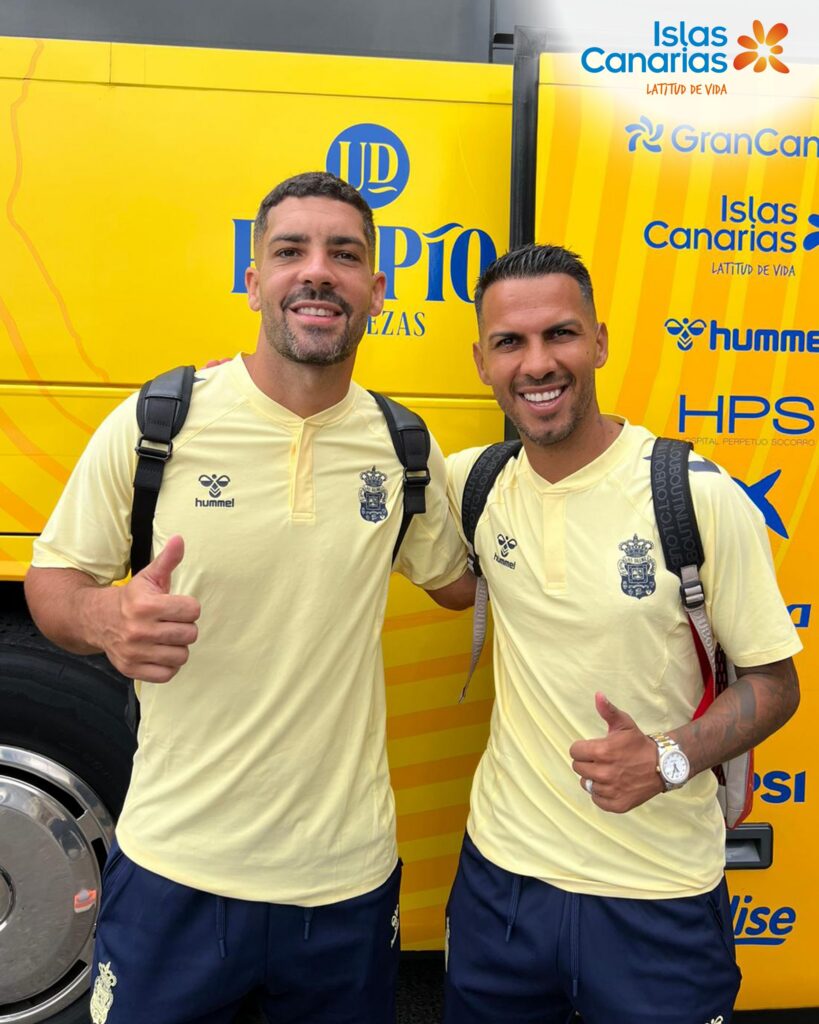 Álex Suárez y Jonathan Viera guagua | udlaspalmas.NET
