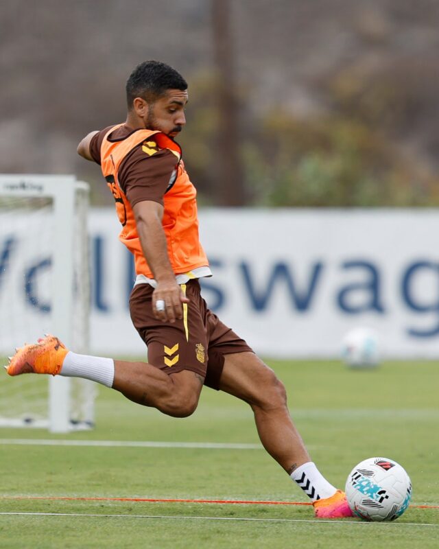 Álex Suárez entrenamiento