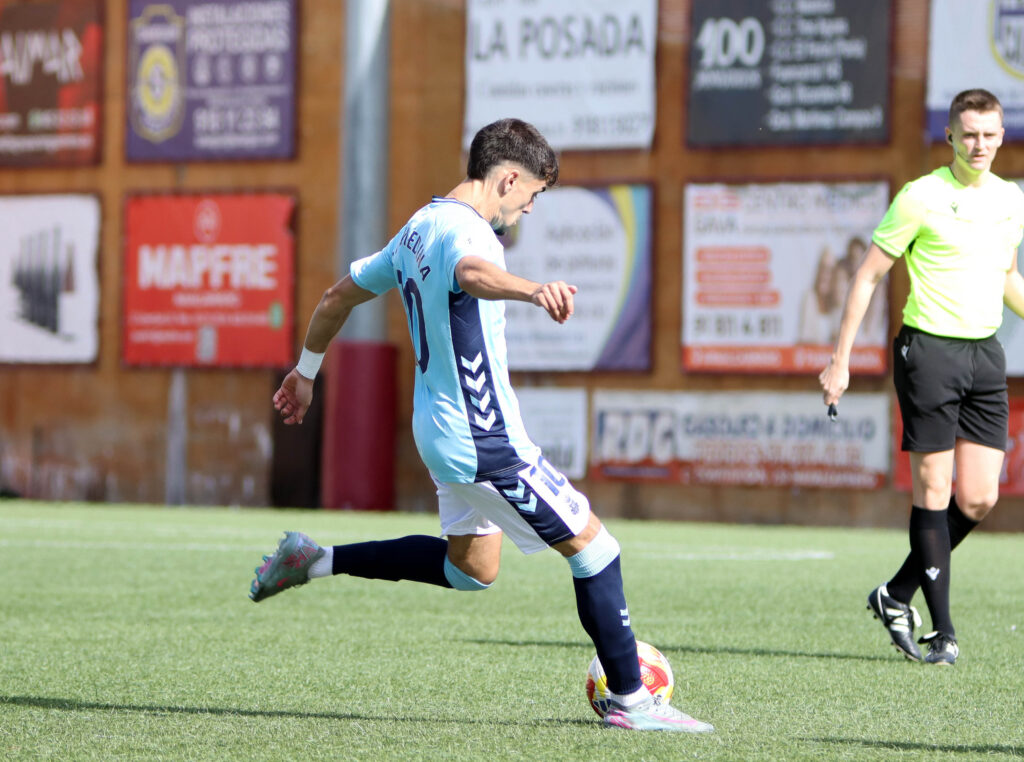 IMG_6934 | udlaspalmas.NET Las Palmas Atlético consiguió un valioso empate en su visita al Navalcarnero donde cosechó su tercera partido consecutivo con la portería a cero para sumar siete puntos de los últimos nueve posibles. Vea las fotos de Jorge Collado para udlaspalmas.NET.