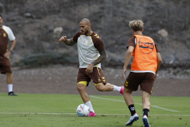 Sandro Ramírez entrenamiento