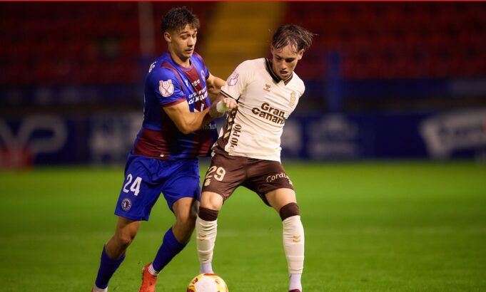 CRÓNICA | Apagón en Almendralejo y adiós a la Copa (3-1)