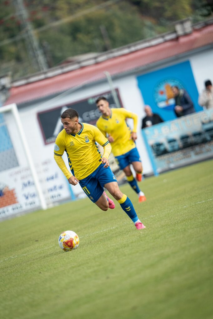 Las Palmas Atlético perdió este domingo en su visita al Coria a pesar de jugar gran parte del partido con superioridad numérica. Vea las mejores fotos de la visita amarilla a Coria.