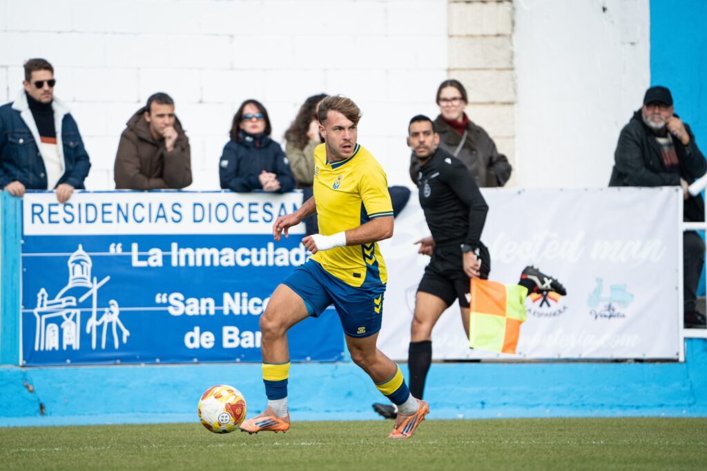 Las Palmas Atlético perdió este domingo en su visita al Coria a pesar de jugar gran parte del partido con superioridad numérica. Vea las mejores fotos de la visita amarilla a Coria.