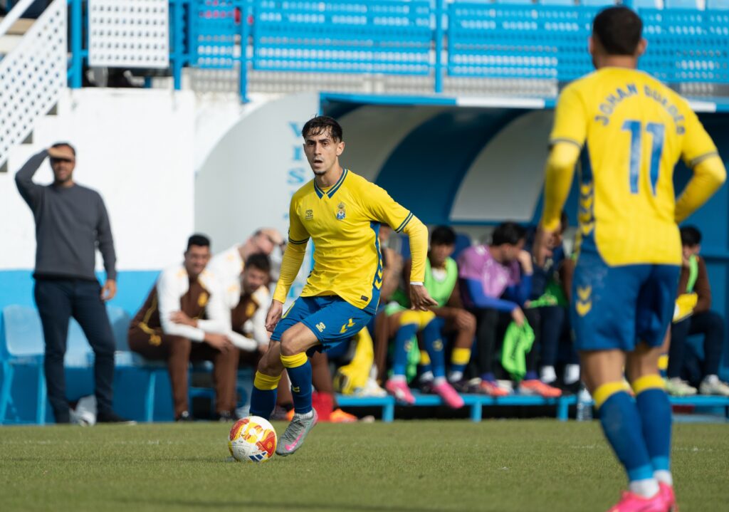Las Palmas Atlético perdió este domingo en su visita al Coria a pesar de jugar gran parte del partido con superioridad numérica. Vea las mejores fotos de la visita amarilla a Coria.