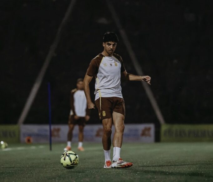 Enrique Clemente entrena con normalidad y estará en Castalia