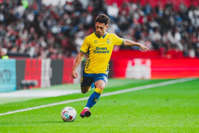 OFICIAL | La UD Las Palmas vende a Iván Gil al Eibar