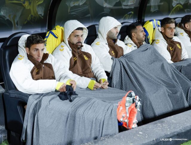 Jaime Mata Álex Suárez Jonathan Viera y Jesé Rodríguez banquillo Castellón