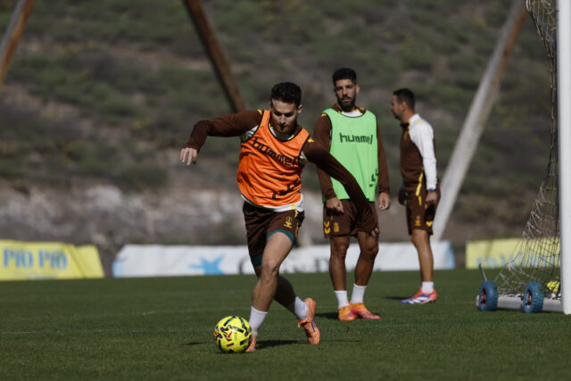 Mika Mármol entrenamiento