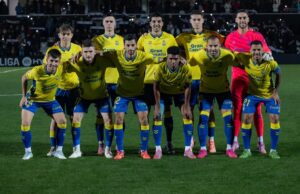 Las Palmas se queda a un punto del ascenso directo