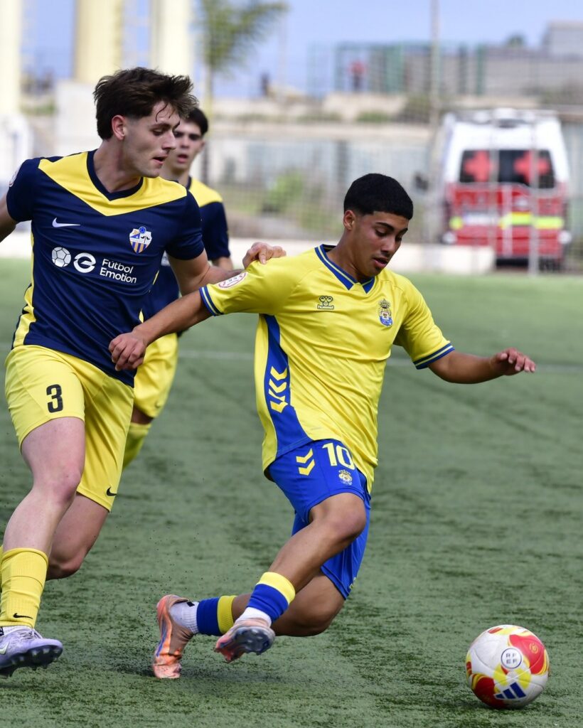 El atacante de La Isleta es uno de los mejores jugadores de la generación de 2007 y ya sabe lo que es debutar en un amistoso con el primer equipo de la Unión Deportiva. El equipo de Héctor Nuez necesitará la mejor versión del '10'. Son varios los jugadores que están llamados a seguir dando