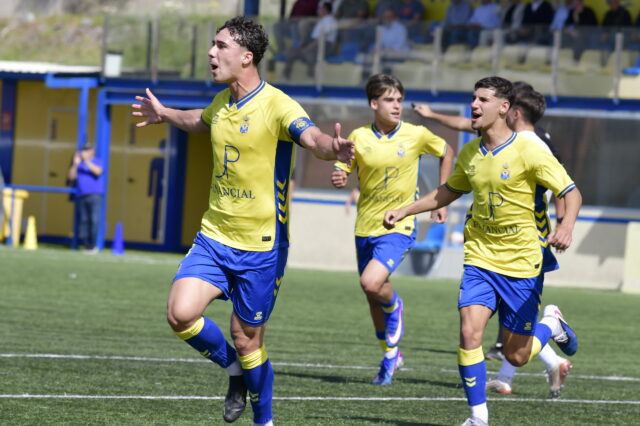 Adriel Monzón gol Tenerife