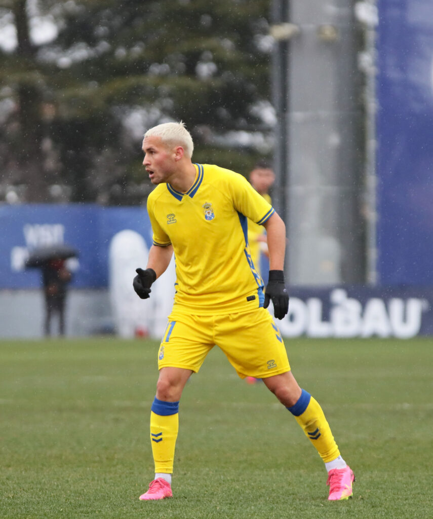 El conjunto grancanario consiguió un valioso empate en casa del líder de la categoría. Iván Medina volvió a ser clave en el equipo amarillo, que se quedó con la miel en los labios de conseguir los tres puntos.