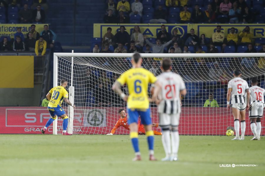 Jesé Rodríguez gol Castellón1 | udlaspalmas.NET El delantero de la Unión Deportiva Las Palmas ha marcado los seis últimos penaltis que ha ejecutado como jugador del conjunto grancanario. Jesé Rodríguez es sin duda el jugador con mayor acierto desde los once metros en las últimas temporadas en la Unión Deportiva Las Palmas. El delantero grancanario tiene un 100% de acierto desde