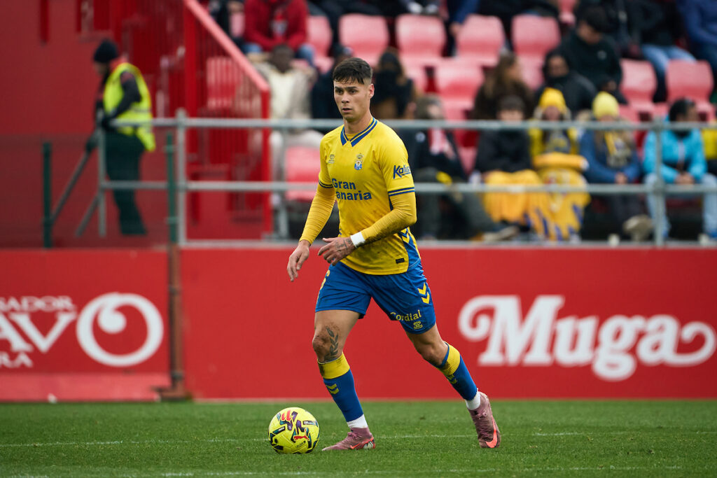 Miguel Ángel Ramírez explicó este martes que la incorporación de Estanis Pedrola está actualmente en punto muerto mientras que explicó los motivos por los cuales Sergio Barcia tampoco ficha por la Unión Deportiva Las Palmas. La Unión Deportiva Las Palmas estaba dispuesta a ejercer la compra de tres jugadores cedidos la pasada temporada: Sergio Barcia,