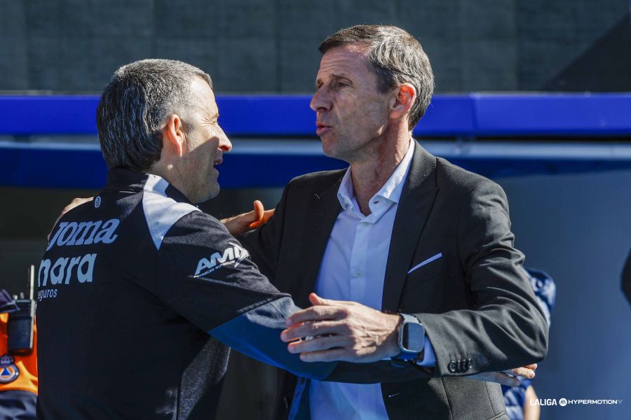 El conjunto leonés ha anunciado este lunes el despido de José Ángel Ziganda como entrenador de la Cultural y Deportiva Leonesa. En las próximas horas anunciará al nuevo entrenador. La Unión Deportiva Las Palmas visita este domingo una plaza actualmente inestable como es el Reino de León. La Cultural y Deportiva Leonesa no pasa por