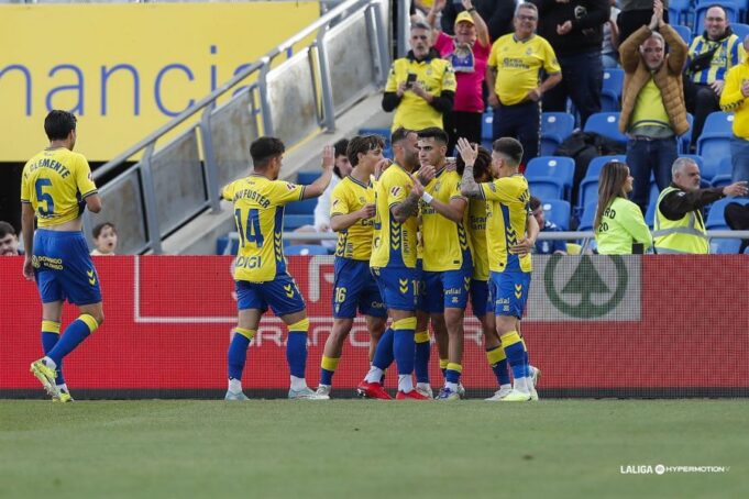 CRÓNICA | Las Palmas vence pero no convence (1-0)