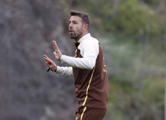 Luis García entrenamiento