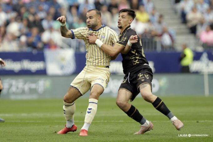 CRÓNICA | La Unión Deportiva da un paso atrás en La Rosaleda (2-0)