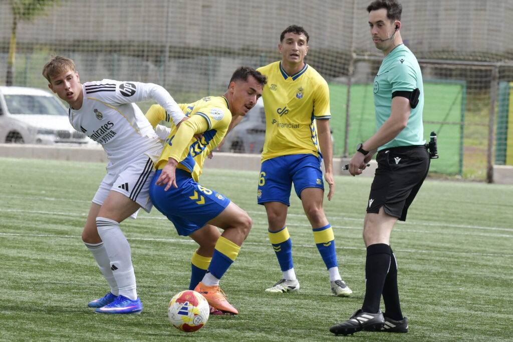 Las Palmas Atlético sigue en una posición 'idílica' para alcanzar la permanencia en Segunda Federación pero su derrota contra el Real Madrid C le ha hecho perder ventaja sobre los puestos de la zona baja. El filial de la Unión Deportiva Las Palmas falló en la primera de las cuatro finales que tenía por delante