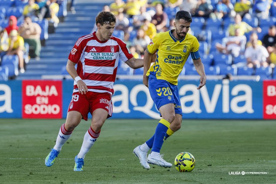 Kirian Rodríguez Granada0 | udlaspalmas.NET El conjunto grancanario no hizo su mejor partido y de hecho deja malas sensaciones a pesar del resultado ante un Granada que estuvo cerca de marcar en varias ocasiones e incluso se le anularon dos por fuera de juego. El gol de Taisei Miyashiro, en jugada de estrategia, fue casi definitivo. Cristian Gutiérrez sentenció el